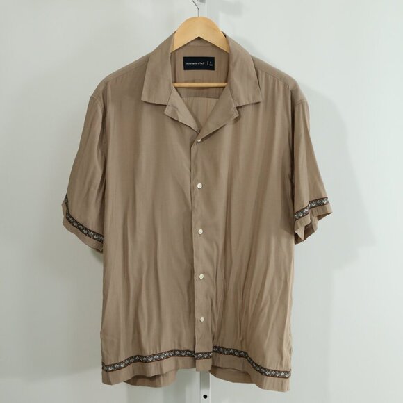 Abercrombie & Fitch Men’s Short Sleeve Button Shirt L Taupe Brown Retro Trim - Picture 1 of 8